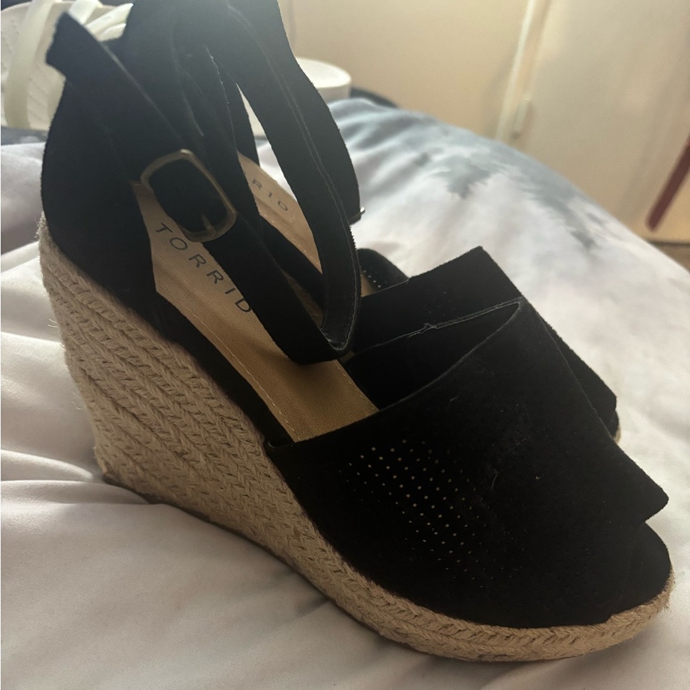 Torrid wedge sandals size 7wide